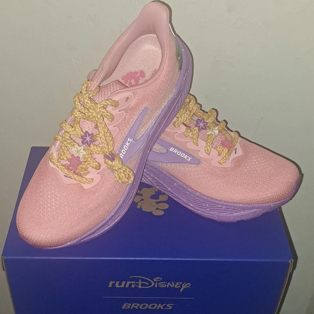 NEW,Brooks,Ghost 17,runDisney,Rapunzel,Tangled shoe,sizes (9.5) Medium (B) - Picture 2 of 16